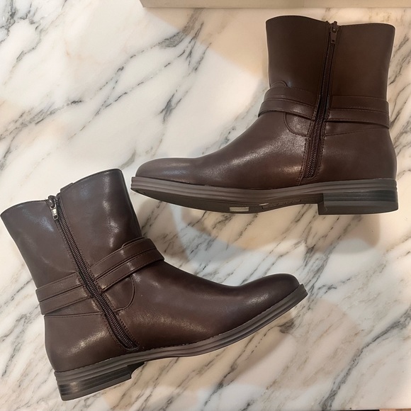 𝅺NEW! Style & Co. Womens State Faux Leather Ankle Booties, Dark Brown Size 8.5 - Picture 7 of 12